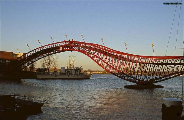 Необычные мосты со всего мира - десятка самых лучших